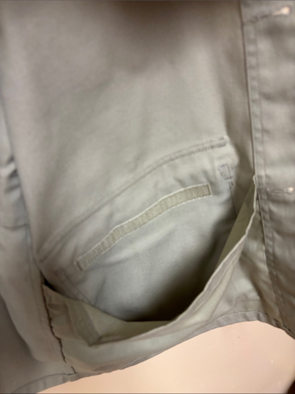 Tilley Utility Jacket in Light khaki - Picture 6 of 6